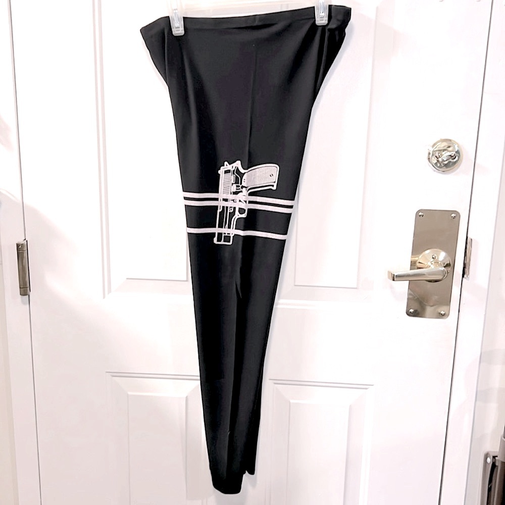 🔴 CLEARANCE- BLACK GUN PISTOL FIREARM RIFLE LEG HOLSTER LEGGINGS Fits XXL 1X 2X - Picture 2 of 9